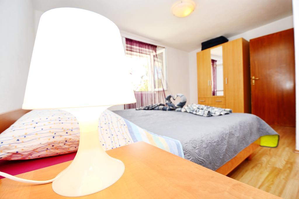 Apartments Katarina เวลีราต ภายนอก รูปภาพ