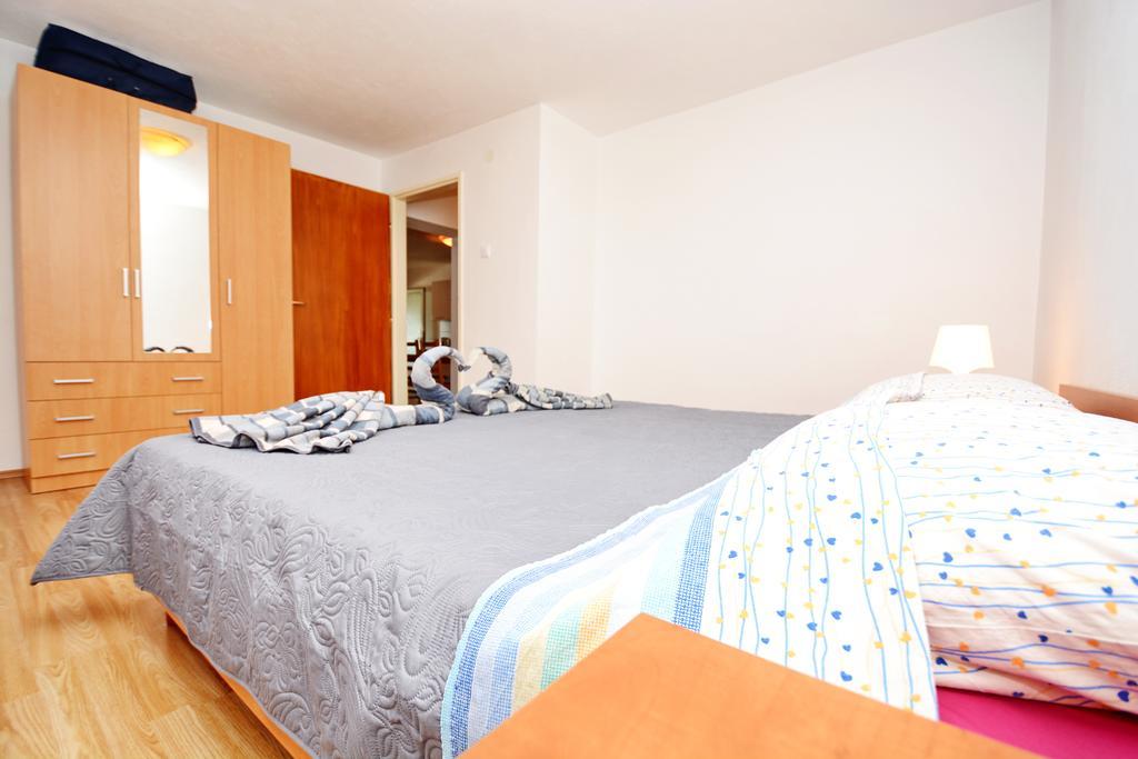 Apartments Katarina เวลีราต ภายนอก รูปภาพ