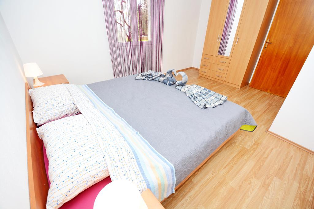 Apartments Katarina เวลีราต ภายนอก รูปภาพ