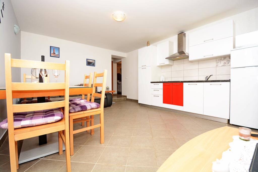 Apartments Katarina เวลีราต ภายนอก รูปภาพ