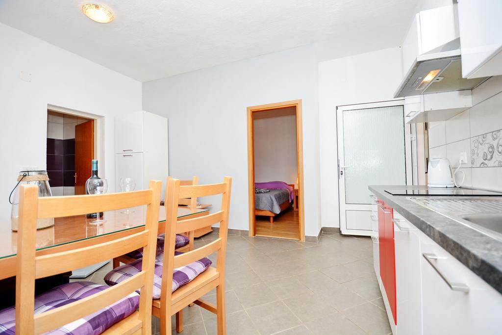 Apartments Katarina เวลีราต ภายนอก รูปภาพ