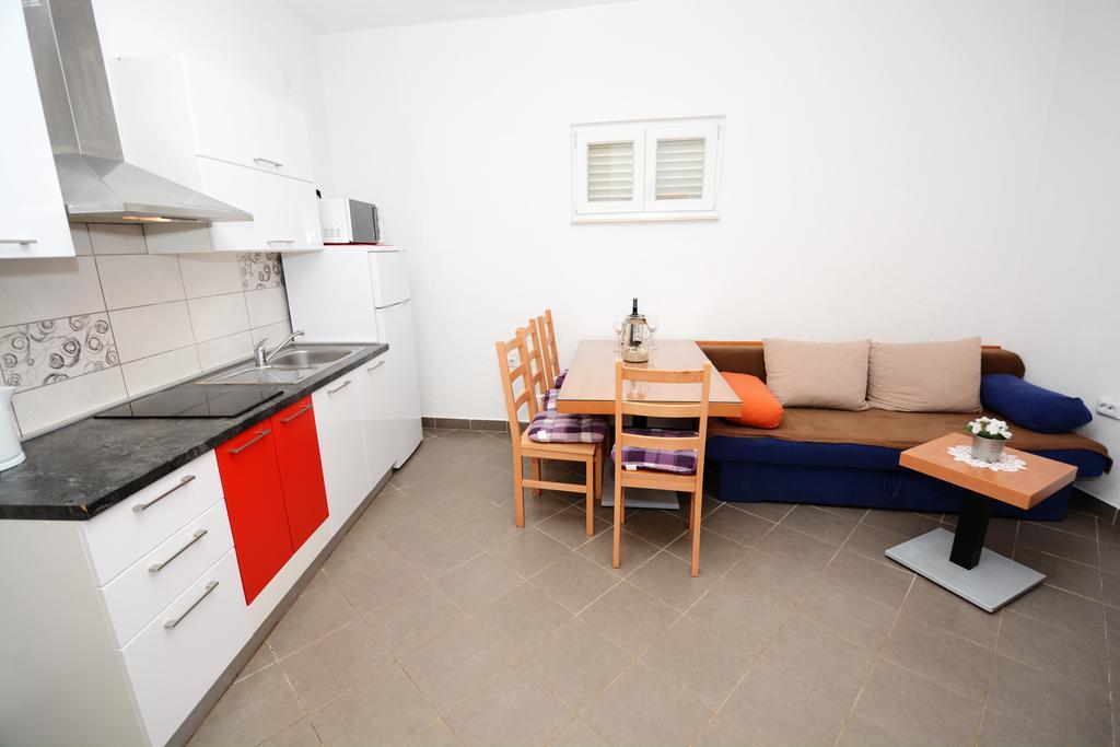 Apartments Katarina เวลีราต ภายนอก รูปภาพ